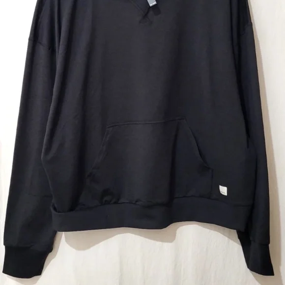 Unworn Vuori Women's Sweatshirt Halo Modern Pullover Hoodie in Black - Picture 6 of 11